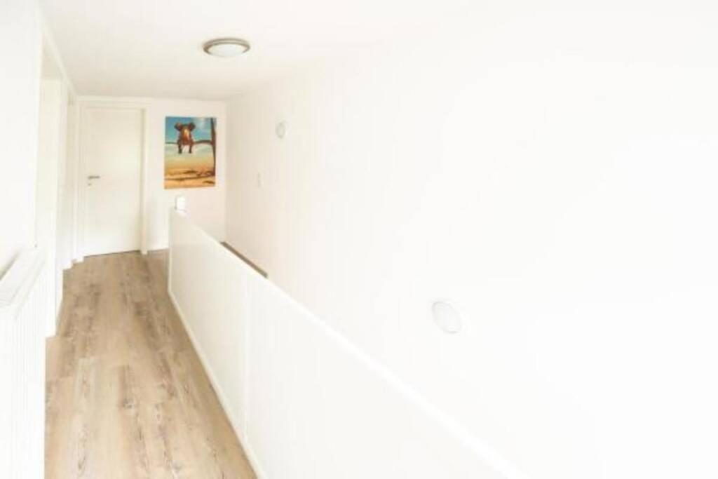 Bruehl Mitte, Neu Renoviertes Haus Villa Luaran gambar