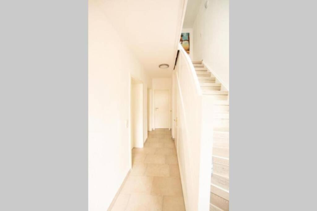 Bruehl Mitte, Neu Renoviertes Haus Villa Luaran gambar