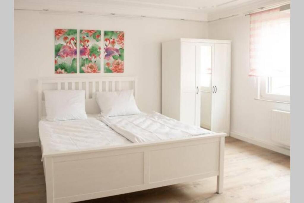 Bruehl Mitte, Neu Renoviertes Haus Villa Luaran gambar